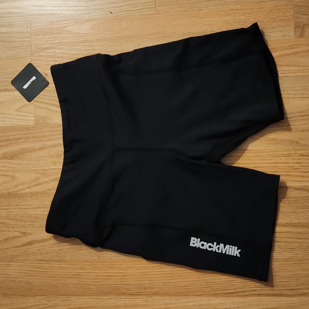 Blackmilk pocket peaches bike shorts black M
